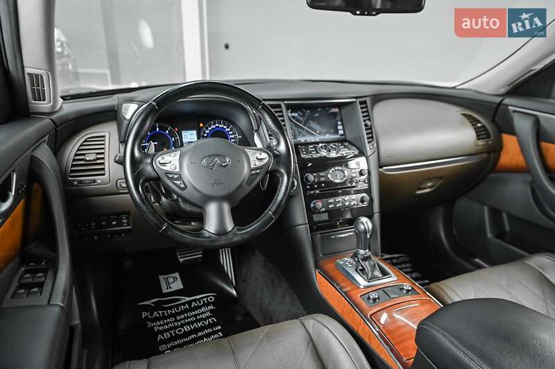 Позашляховик / Кросовер Infiniti QX70 2014 в Одесі