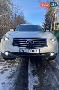 Infiniti QX70 2013