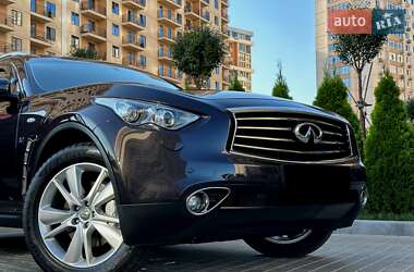 Внедорожник / Кроссовер Infiniti QX70 2014 в Одессе