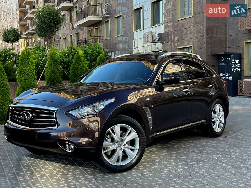 Внедорожник / Кроссовер Infiniti QX70 2014 в Одессе