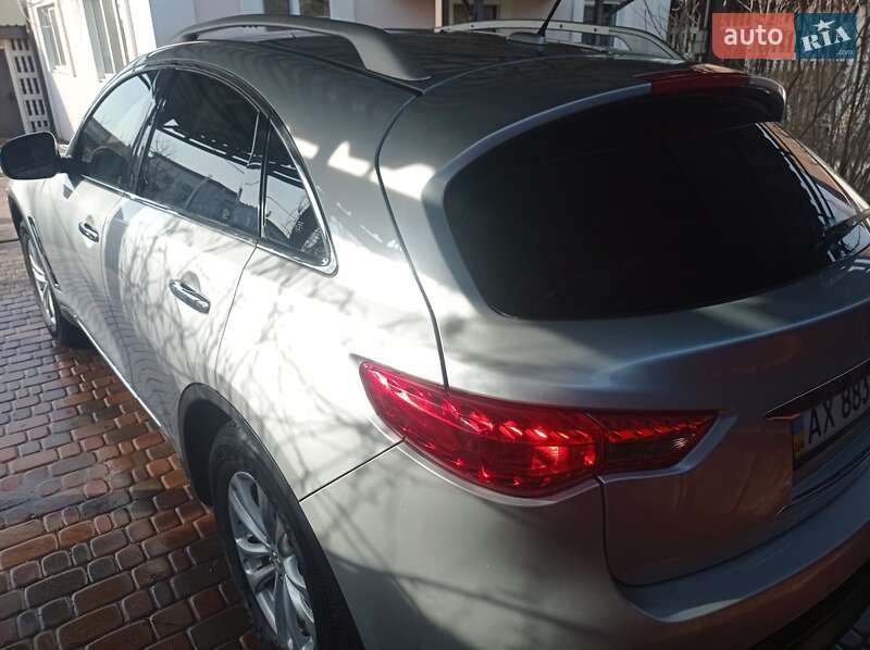 Внедорожник / Кроссовер Infiniti QX70 2017 в Харькове