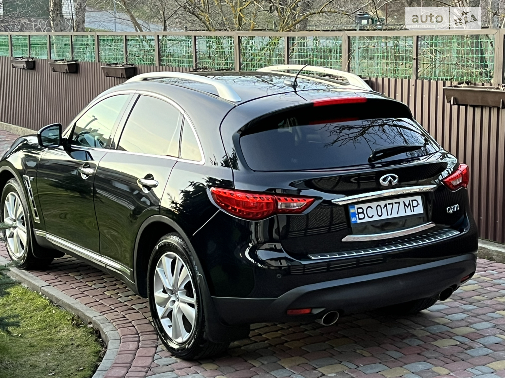 2015 Infiniti QX70 - мініатюра 15