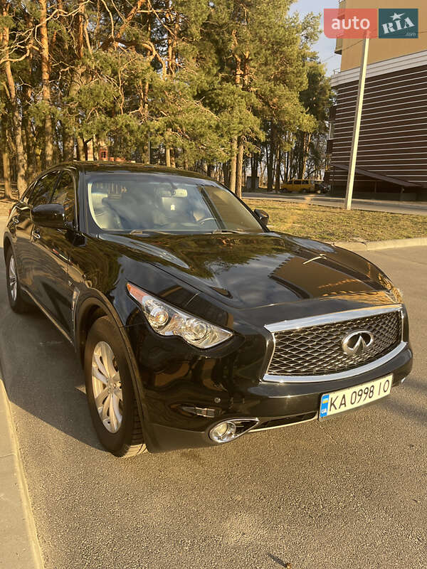 Infiniti QX70 2017