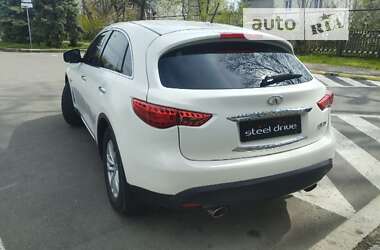 Позашляховик / Кросовер Infiniti QX70 2013 в Миколаєві