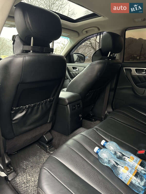 Внедорожник / Кроссовер Infiniti QX70 2015 в Ивано-Франковске