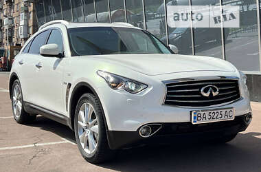 Позашляховик / Кросовер Infiniti QX70 2014 в Києві