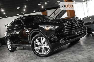 Infiniti QX70 2014