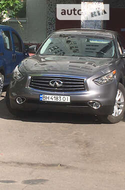 Infiniti QX70 2013