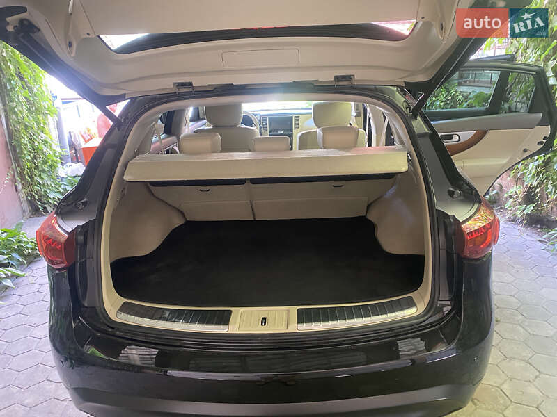 Внедорожник / Кроссовер Infiniti QX70 2015 в Днепре