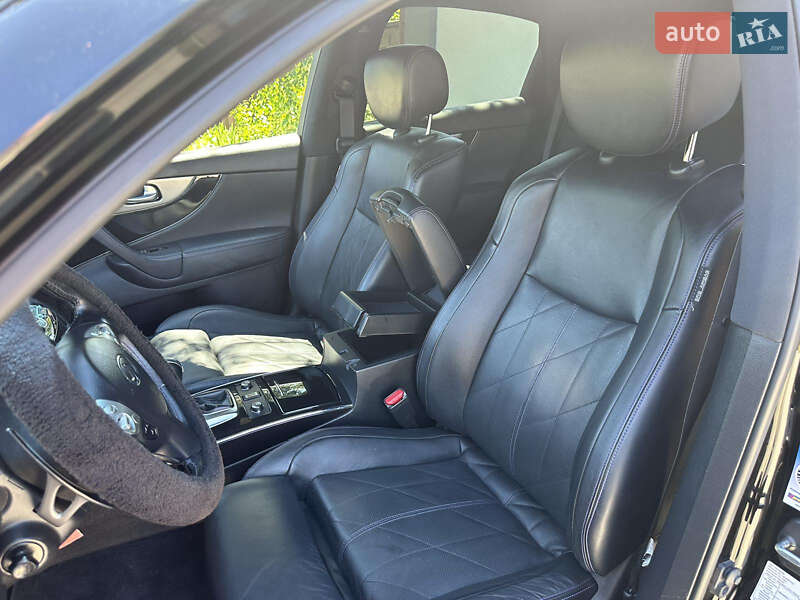 Внедорожник / Кроссовер Infiniti QX70 2016 в Киеве