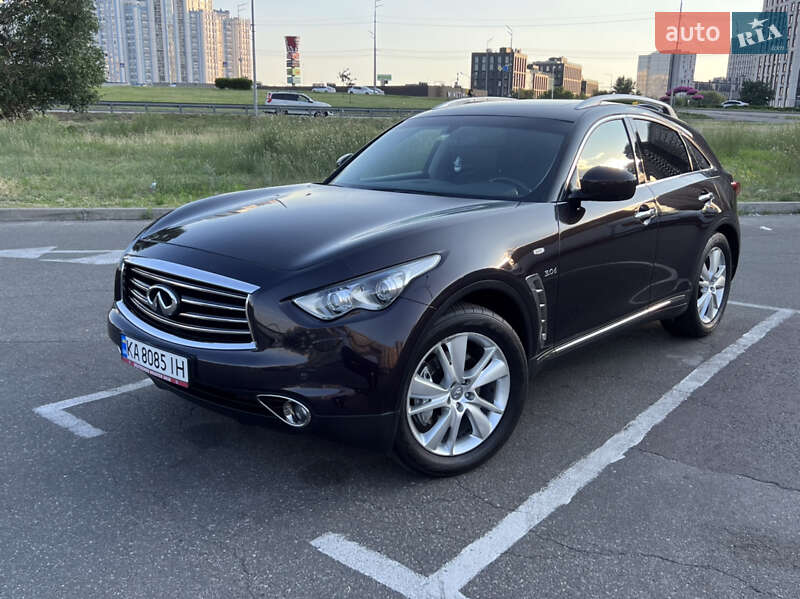 Infiniti QX70 2014