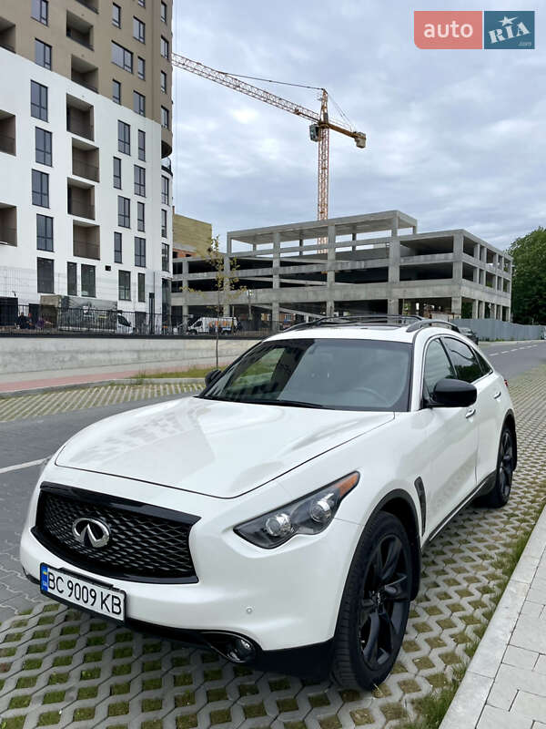 Внедорожник / Кроссовер Infiniti QX70 2016 в Львове