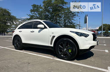 Infiniti QX70 2014