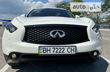 Внедорожник / Кроссовер Infiniti QX70 2014 в Одессе