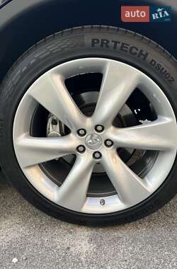 Внедорожник / Кроссовер Infiniti QX70 2014 в 