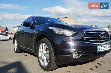 Infiniti QX70 2013