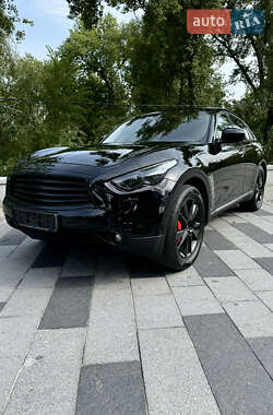 Infiniti QX70 2013