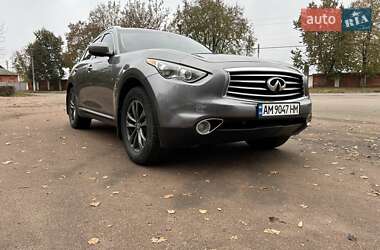 Внедорожник / Кроссовер Infiniti QX70 2014 в Коростене