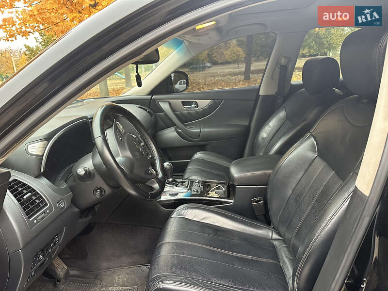 Внедорожник / Кроссовер Infiniti QX70 2017 в Харькове