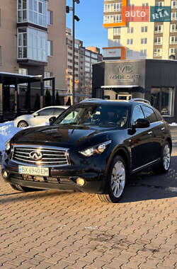 Внедорожник / Кроссовер Infiniti QX70 2014 в Хмельницком