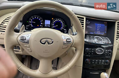 Внедорожник / Кроссовер Infiniti QX70 2013 в Виннице