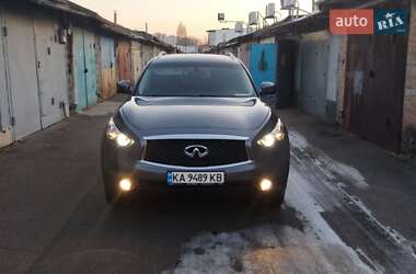 Infiniti QX70 2015