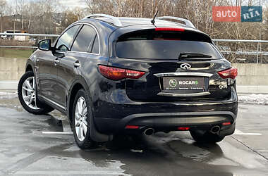 Внедорожник / Кроссовер Infiniti QX70 2014 в Киеве