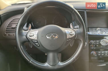 Внедорожник / Кроссовер Infiniti QX70 2014 в Киеве