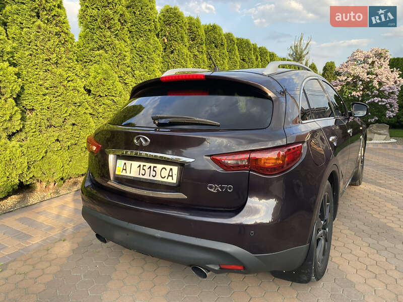 Позашляховик / Кросовер Infiniti QX70 2013 в Києві