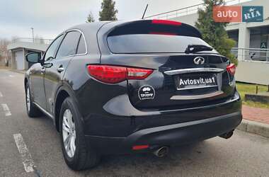 Седан Infiniti QX70 2013 в Києві