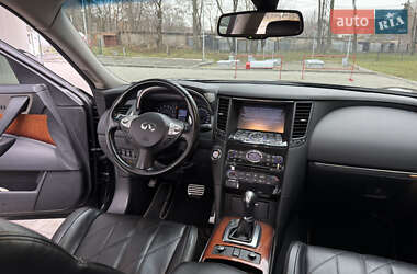 Внедорожник / Кроссовер Infiniti QX70 2014 в Днепре