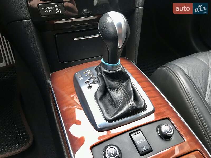 Внедорожник / Кроссовер Infiniti QX70 2013 в Петрове