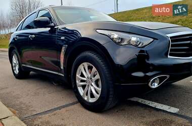 Позашляховик / Кросовер Infiniti QX70 2013 в Києві