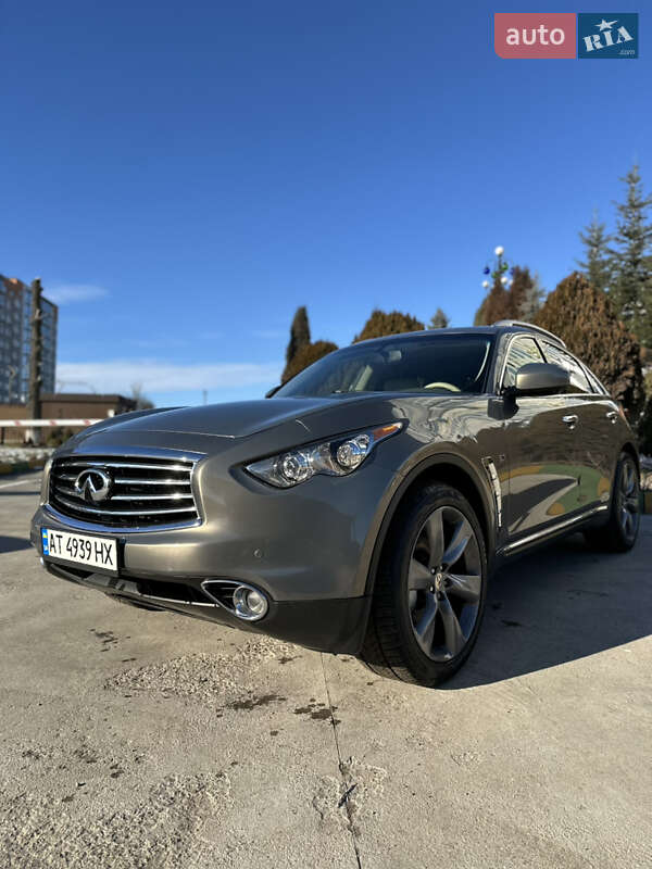 Позашляховик / Кросовер Infiniti QX70 2014 в Івано-Франківську