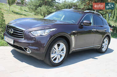 Infiniti QX70 2013