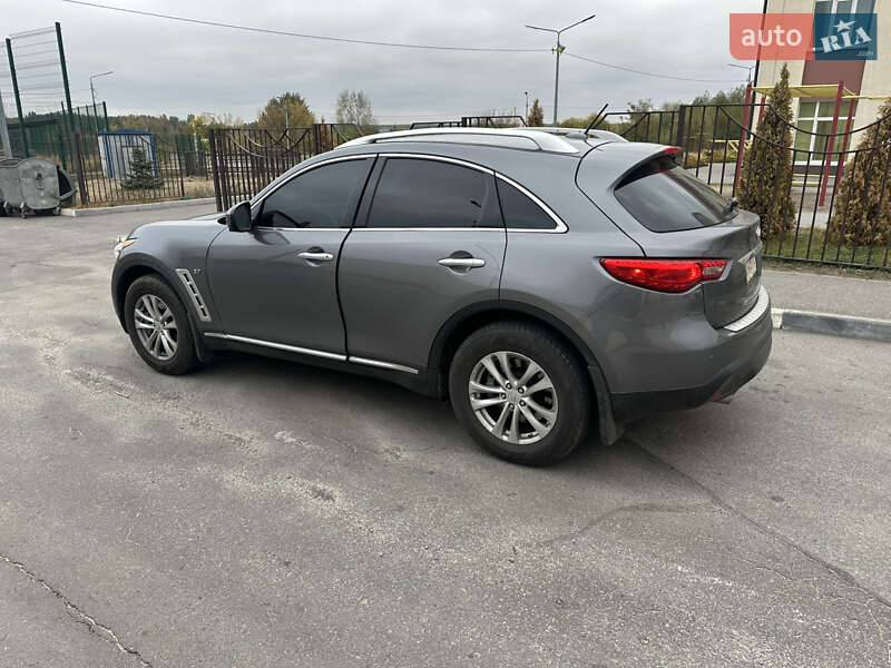 Внедорожник / Кроссовер Infiniti QX70 2016 в Харькове