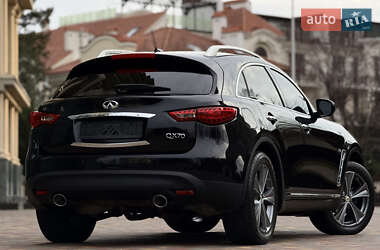 Внедорожник / Кроссовер Infiniti QX70 2015 в Одессе