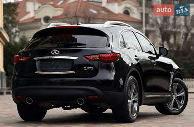 Внедорожник / Кроссовер Infiniti QX70 2015 в Одессе