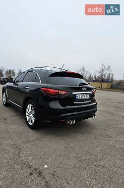 Infiniti QX70 2014