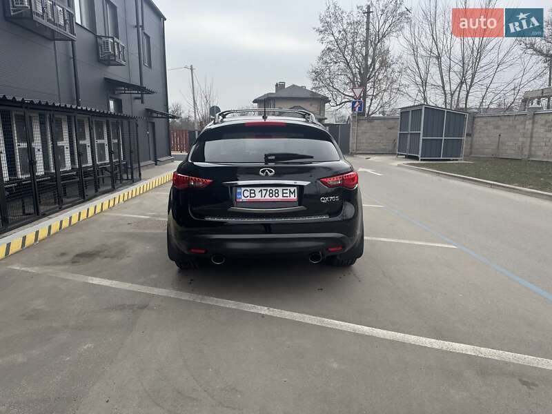 Внедорожник / Кроссовер Infiniti QX70 2017 в Чернигове