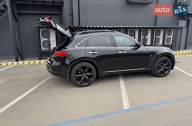 Внедорожник / Кроссовер Infiniti QX70 2017 в 