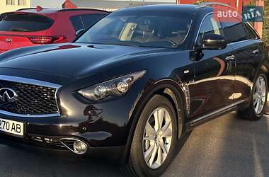 Внедорожник / Кроссовер Infiniti QX70 2015 в Обухове