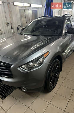 Внедорожник / Кроссовер Infiniti QX70 2016 в 