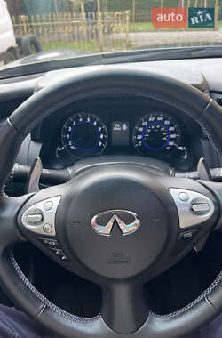 Внедорожник / Кроссовер Infiniti QX70 2016 в 