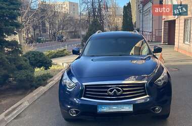 Infiniti QX70 2014