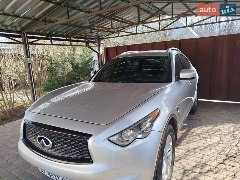 Infiniti QX70 2017