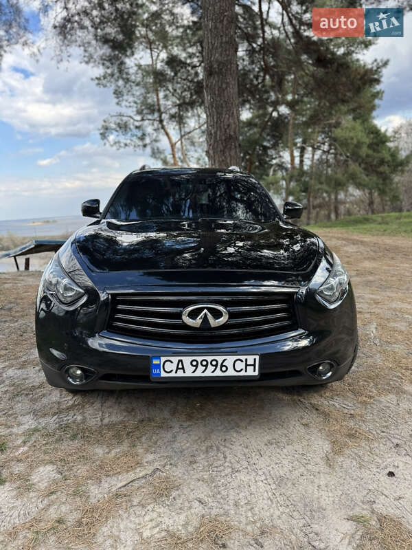 Внедорожник / Кроссовер Infiniti QX70 2016 в Черкассах