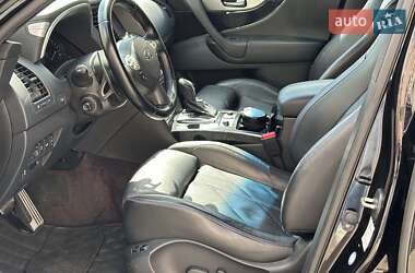 Внедорожник / Кроссовер Infiniti QX70 2015 в 