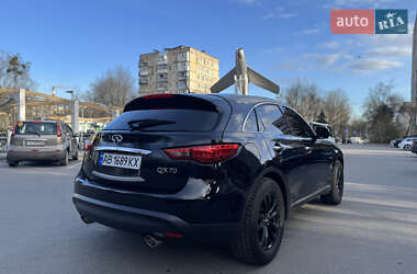 Позашляховик / Кросовер Infiniti QX70 2017 в 