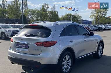 Внедорожник / Кроссовер Infiniti QX70 2015 в 